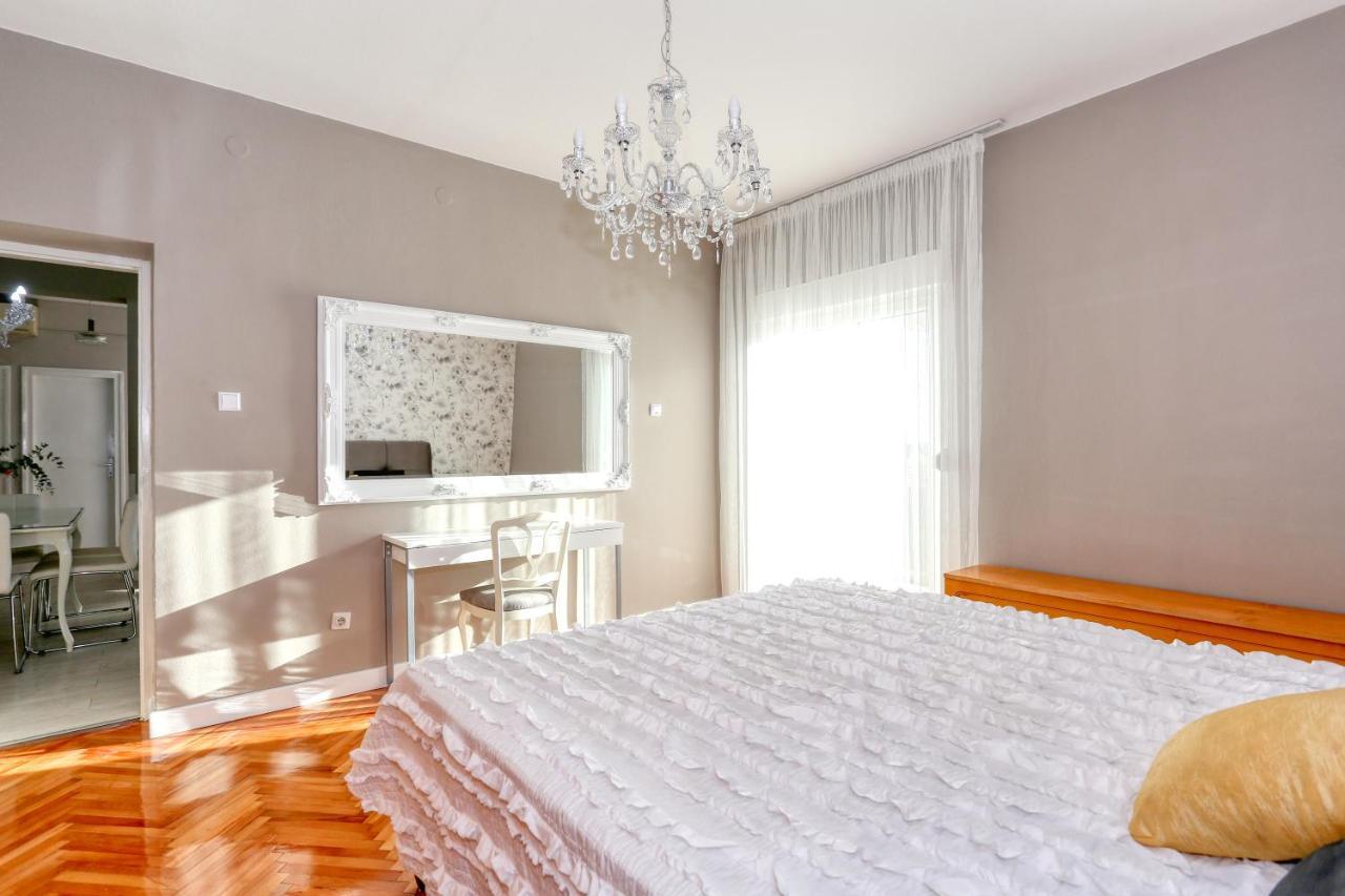 Hacienda Mia With Pool And Yacuzzi, Free Parking Villa Zadar Ngoại thất bức ảnh