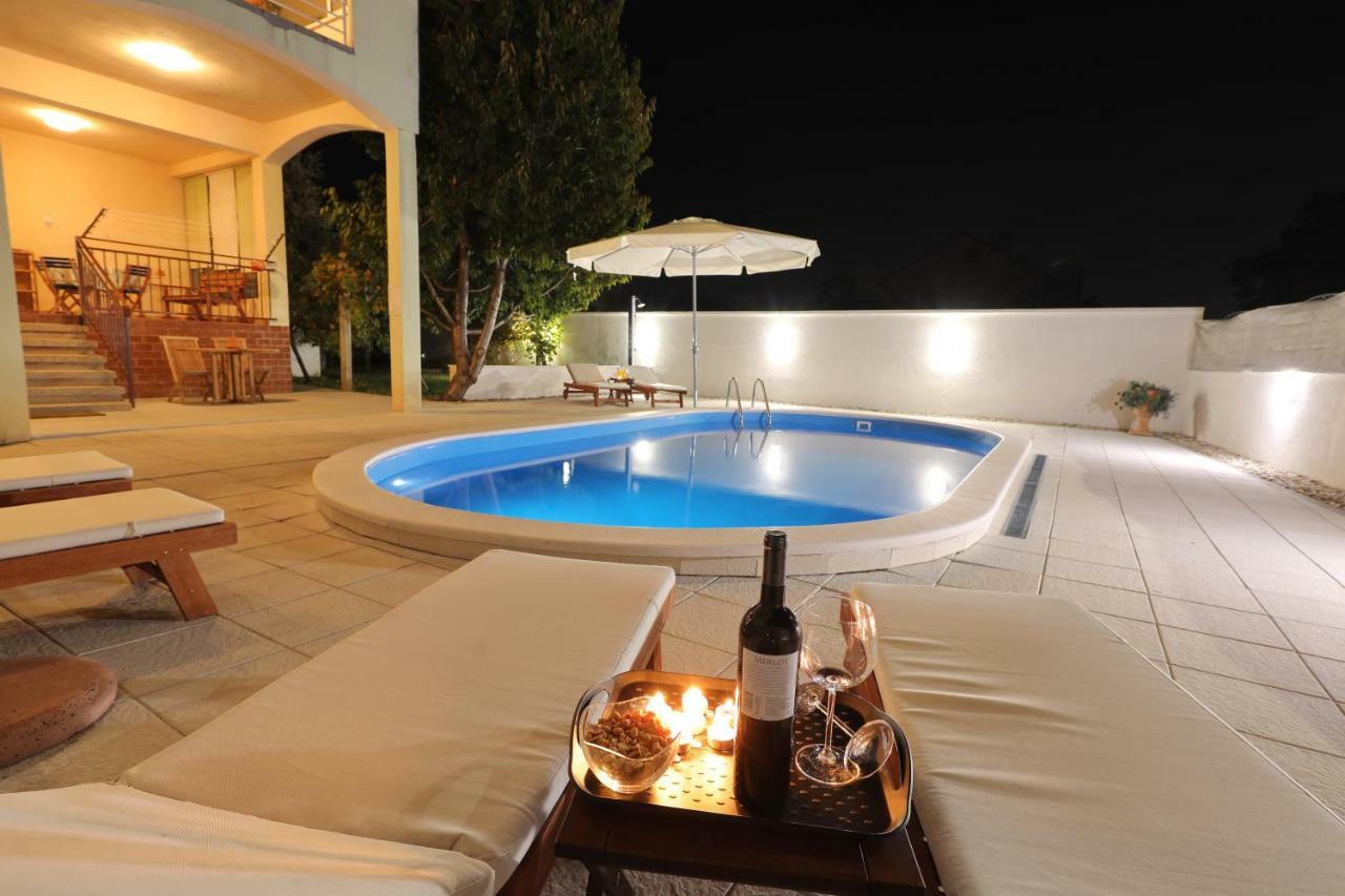 Hacienda Mia With Pool And Yacuzzi, Free Parking Villa Zadar Ngoại thất bức ảnh